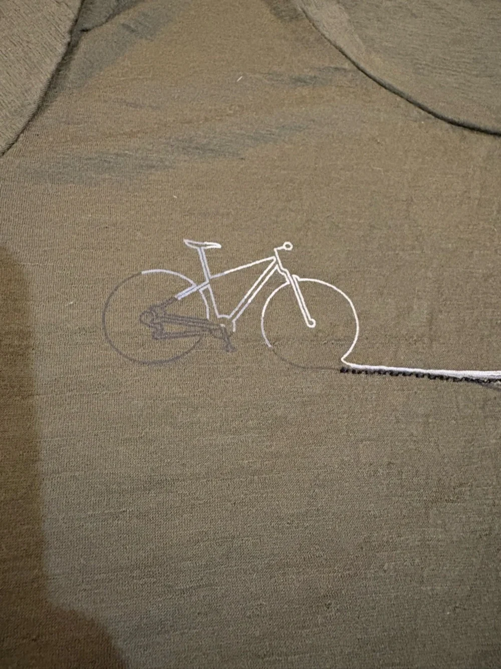 Olive green women’s merino tech lite 2 short sleeve t-shirt cadence paths - Picture 3 of 10